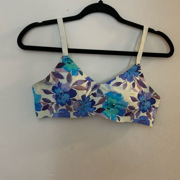 kNIX REVOLUTION V NECk BRA - Picture 13 of 13